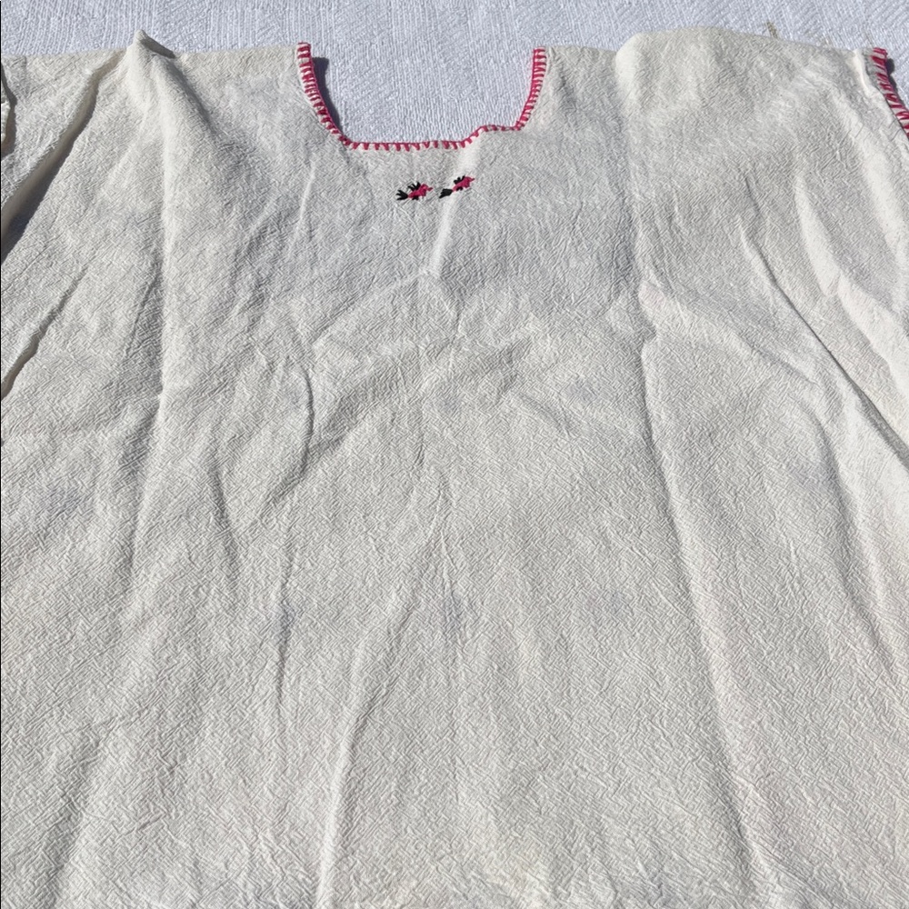 Mexican Embroidered Top - Picture 5 of 6